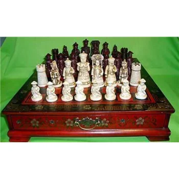 Surinkimo Derliaus 32 Šachmatų Rinkinį ir Mediena 